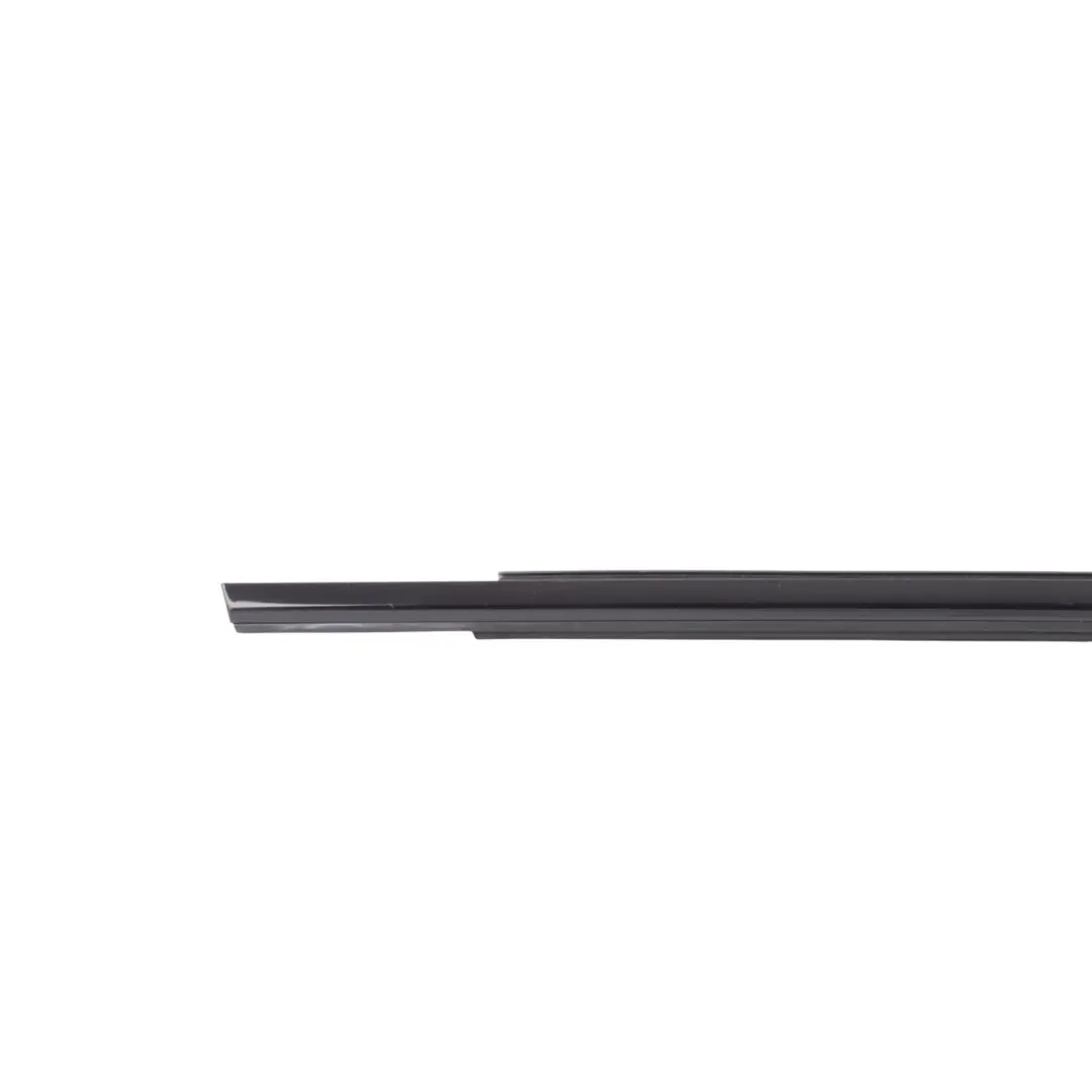 Finestrino Striscia Weatherstrip Porta Posteriore Sinistra per Audi A3 8V con numero di parte 8V5853763A Audi A3 8V Finestrino Striscia Weatherstrip Porta Posteriore Sinistra - SKU 8V5853763A - Numero di parte 8V5853763A