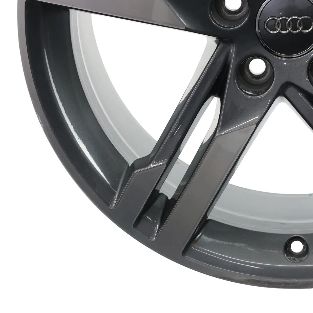 Felga Aluminiowa Srebrna 18" 8J ET:40 do Audi A4 B9 o numerze 8W0601025M Audi A4 B9 Felga Aluminiowa Srebrna 18" 8J ET:40 - SKU 8W0601025M-1 - Numer Części 8W0601025M