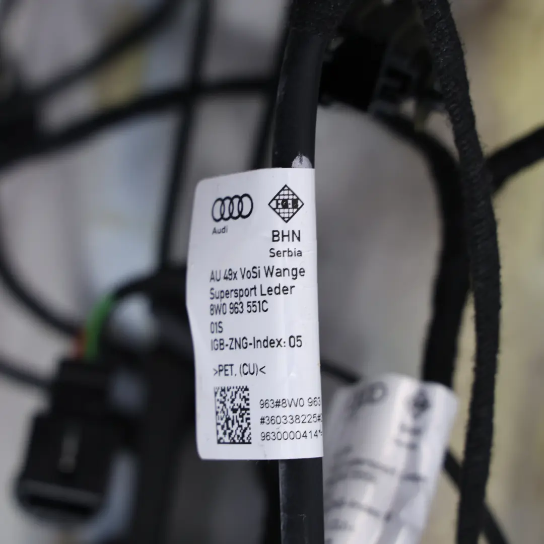 Housse De Siège Sport Chauffante En Cuir Noir Avant Gauche pour Audi RS5 F5 à propos du numéro de pièce 8W0881405S Audi RS5 F5 Housse De Siège Sport Chauffante En Cuir Noir Avant Gauche - SKU 8W0881405S - Numéro de pièce 8W0881405S