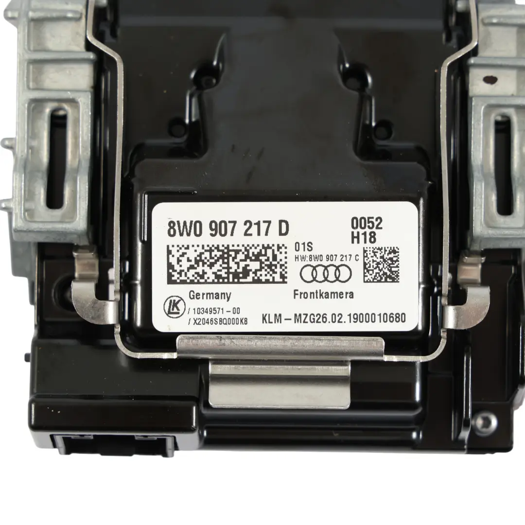 Kamera Szyby Przedniej Przód 8W0907217B do Audi A4 B9 o numerze 8W0907217D Audi A4 B9 Kamera Szyby Przedniej Przód 8W0907217B - SKU 8W0907217D - Numer Części 8W0907217D