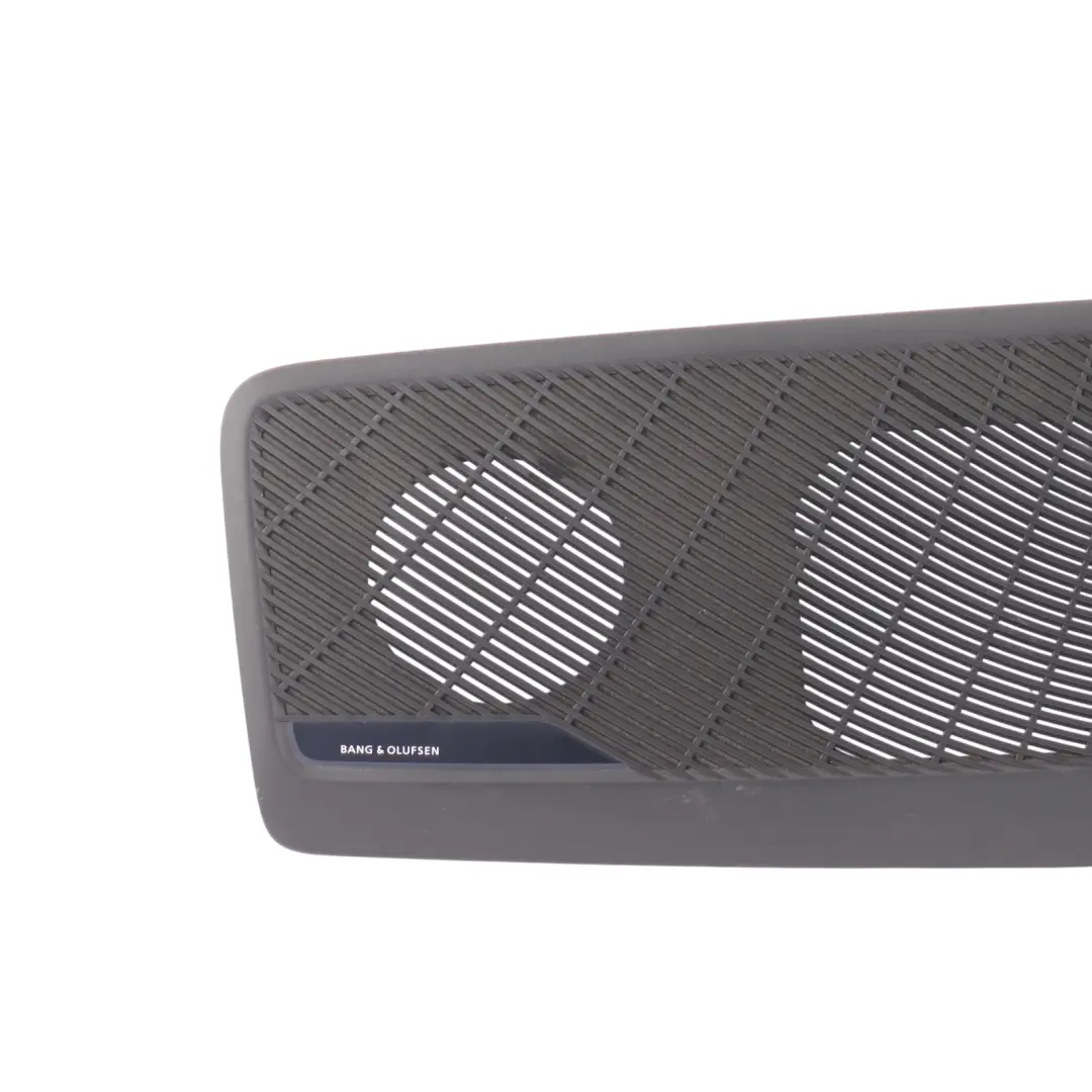 Audi A4 B9 Cache Grille Plage Arrière Gauche Noir - SKU 8W5035405C - Numéro de pièce 8W5035405C