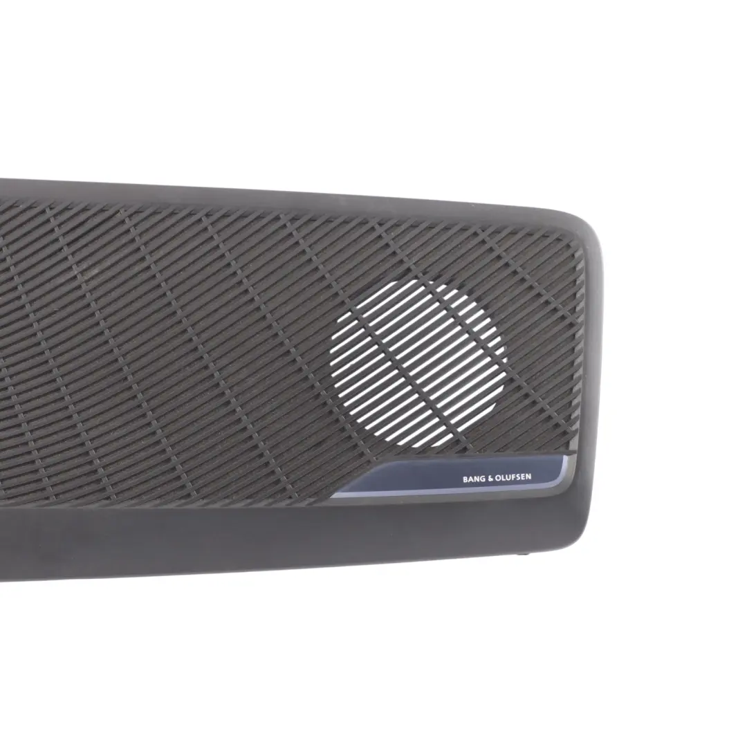 Rejilla Panel Altavoz Bandeja Trasera Derecha para Audi A4 B9 con número de pieza 8W5035406C Audi A4 B9 Rejilla Panel Altavoz Bandeja Trasera Derecha - SKU 8W5035406C - Número de pieza 8W5035406C