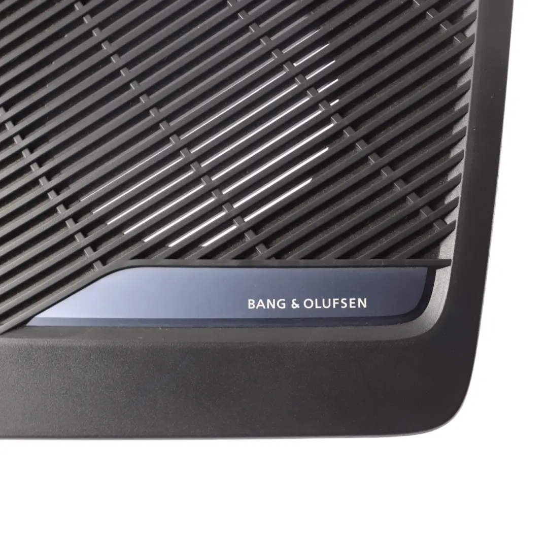 Cache De Haut-Parleur De Plage Arrière Droite pour Audi A4 B9 à propos du numéro de pièce 8W5035406C Audi A4 B9 Cache De Haut-Parleur De Plage Arrière Droite - SKU 8W5035406C - Numéro de pièce 8W5035406C