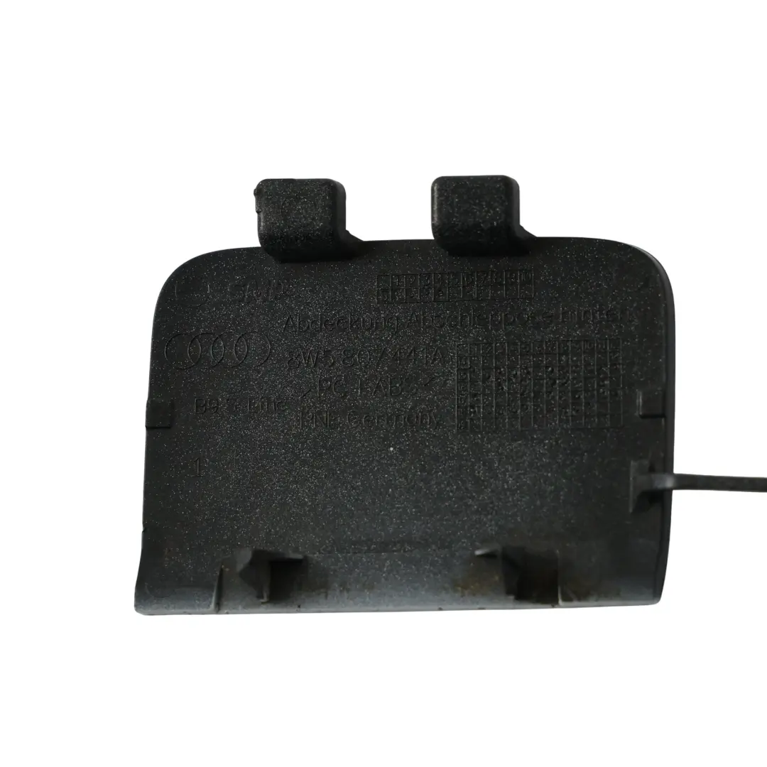 Hintere Stoßstange Abschlepphaken Auge Abdeckung Glacier White - S9R für Audi A4 B9 mit Teilenummer 8W5807441A Audi A4 B9 Hintere Stoßstange Abschlepphaken Auge Abdeckung Glacier White - S9R - SKU 8W5807441A-MGW - Teilenummer 8W5807441A