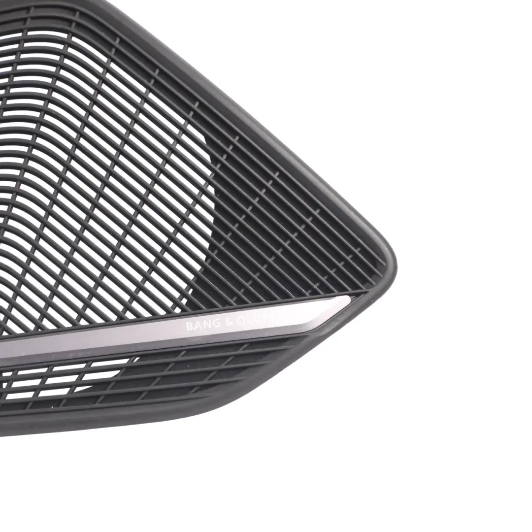 Osłona Głośnika Drzwi Bang & Olufsen Prawy Przód 8W6035420A do Audi A5 S5 F5 o numerze 8W6035144A Audi A5 S5 F5 Osłona Głośnika Drzwi Bang & Olufsen Prawy Przód 8W6035420A - SKU 8W6035144A - Numer Części 8W6035144A