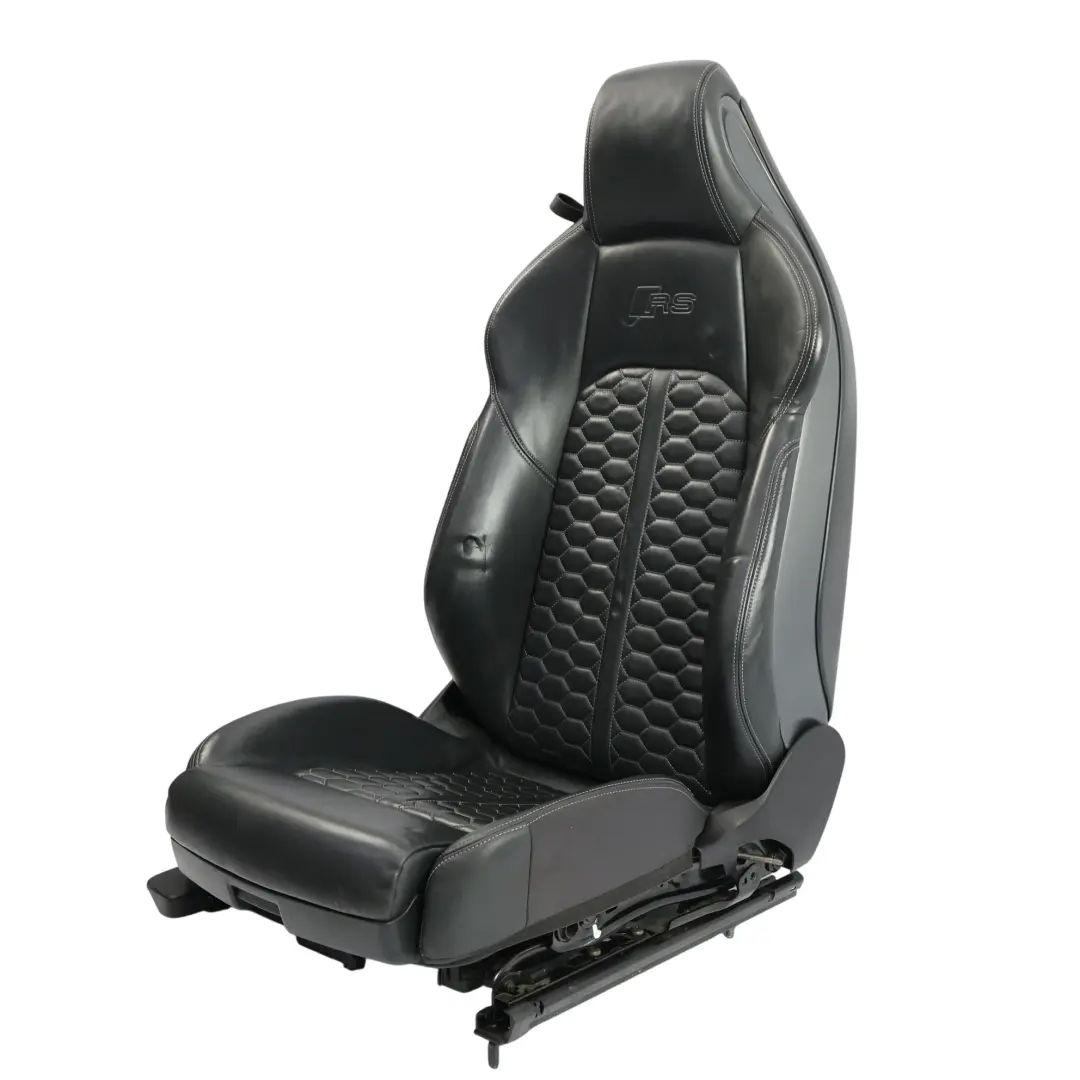 Sedile Anteriore Sport Riscaldato Memoria Pelle Anima Nero Destra per Audi RS5 F5 con numero di parte 8W6881806BF Audi RS5 F5 Sedile Anteriore Sport Riscaldato Memoria Pelle Anima Nero Destra - SKU 8W6881806BF-1 - Numero di parte 8W6881806BF