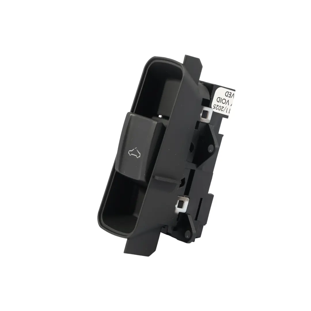 Przełącznik Otwierania Dachu Przesuwnego Czarny do Audi A3 S3 8V o numerze 8X0959613B Audi A3 S3 8V Przełącznik Otwierania Dachu Przesuwnego Czarny - SKU 8X0959613B - Numer Części 8X0959613B