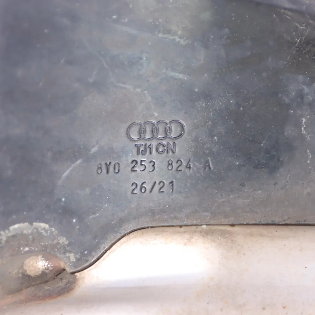 8Y Quattro Posteriore Terminale Scarico Cromato Destro per Audi A3 S3 con numero di parte 8Y0253824A Audi A3 S3 8Y Quattro Posteriore Terminale Scarico Cromato Destro - SKU 8Y0253824A - Numero di parte 8Y0253824A
