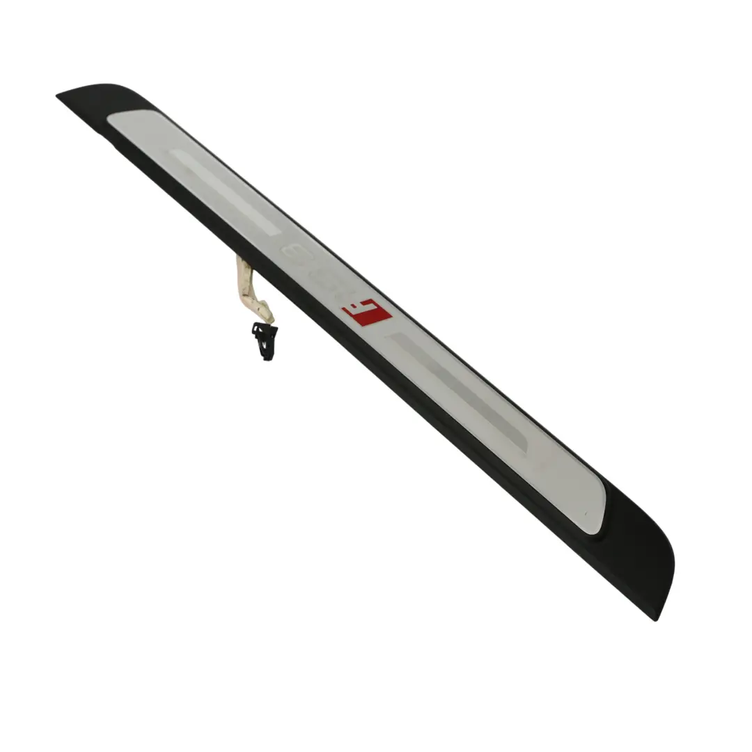 Audi RS3 8Y Iluminado Borde Entrada Umbral Puerta Delantera Derecha - SKU 8Y0947417B - Número de pieza 8Y0947417B