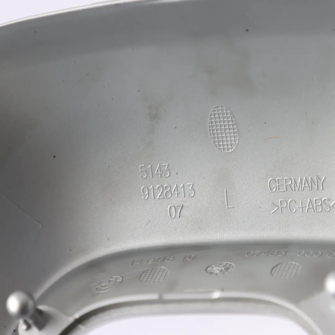 Roolover Protection Silver Left N/S to BMW Z4 E89 Roadster Cabrio Cover with Part number 9128413 BMW Z4 E89 Roadster Cabrio Cover Roolover Protection Silver Left N/S - SKU 9128413-1 - Part number 9128413