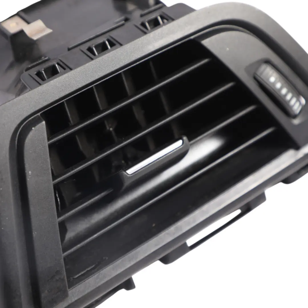 Fresh Air Grille Dash Vent Left N/S to BMW F30 F31 F32 F33 with Part number 9253218 BMW F30 F31 F32 F33 Fresh Air Grille Dash Vent Left N/S - SKU 9253218-3 - Part number 9253218