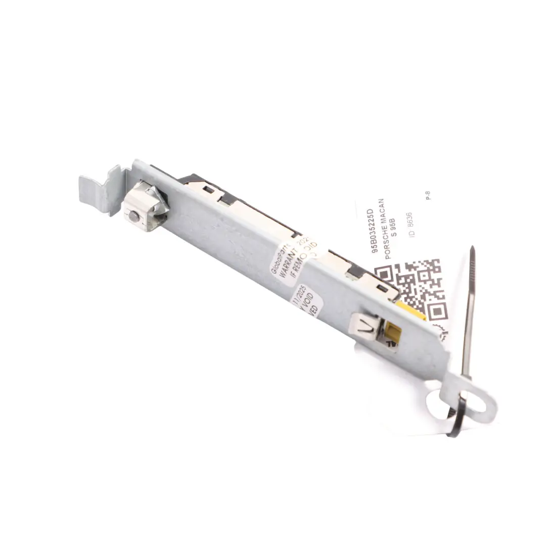 Aerial Antenna Amplifier Booster 95B035497E to Porsche Macan 95B with Part number 95B035225D Porsche Macan 95B Aerial Antenna Amplifier Booster 95B035497E - SKU 95B035225D - Part number 95B035225D