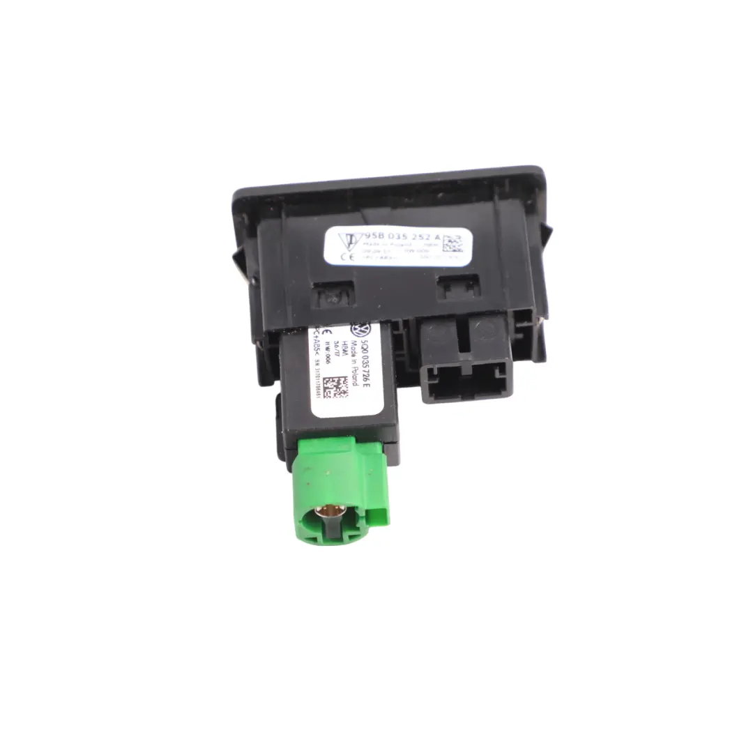 Porsche Macan 95B USB AUX Enchufe Puerto Plug - SKU 95B035252A - Número de pieza 95B035252A