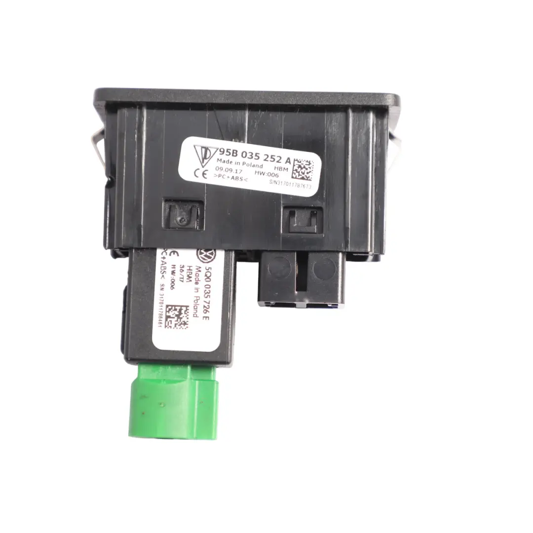 USB AUX In Presa Porta Plug per Porsche Macan 95B con numero di parte 95B035252A Porsche Macan 95B USB AUX In Presa Porta Plug - SKU 95B035252A - Numero di parte 95B035252A