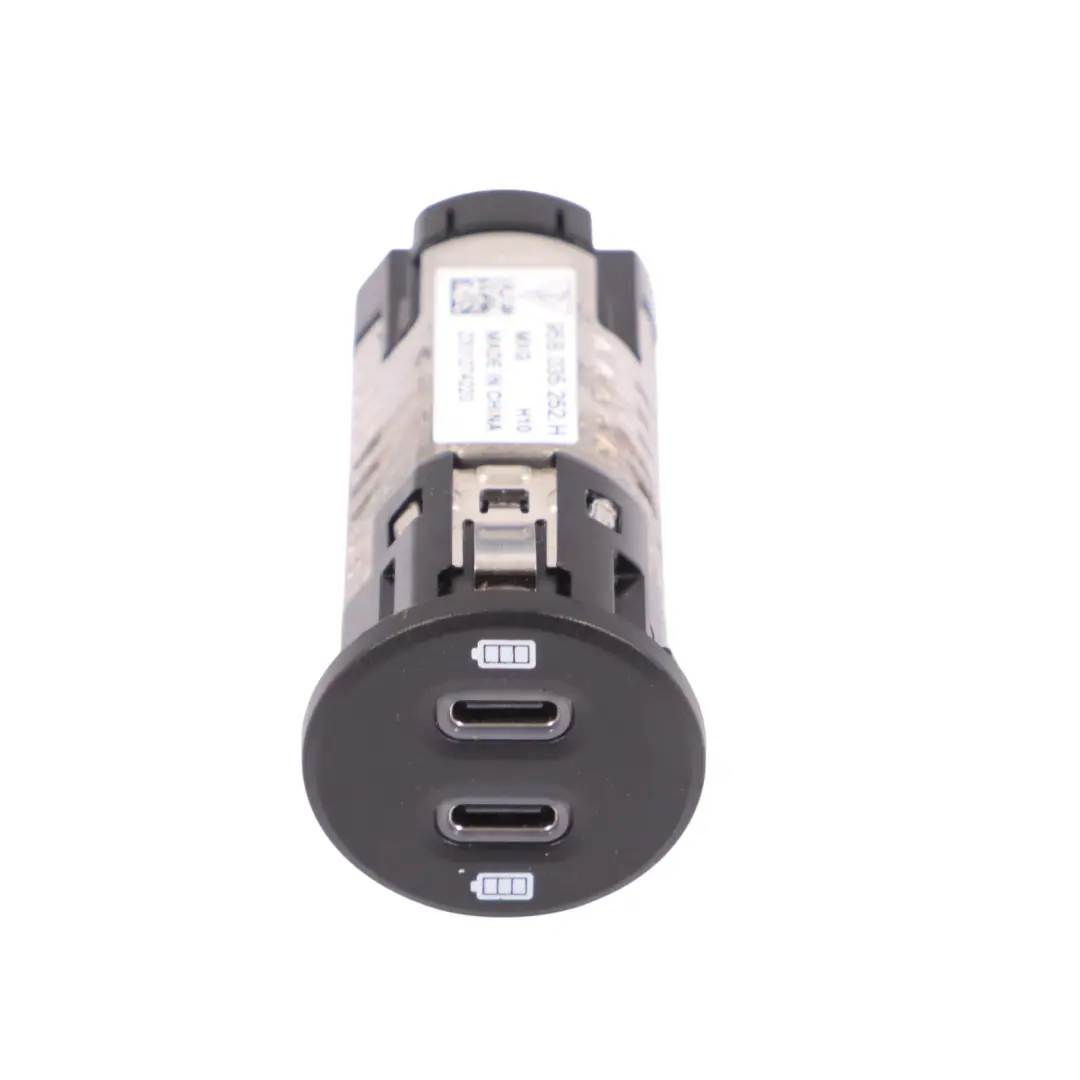 Porsche Macan 95B USB C Buchse Port Stecker - SKU 95B035252H - Teilenummer 95B035252H