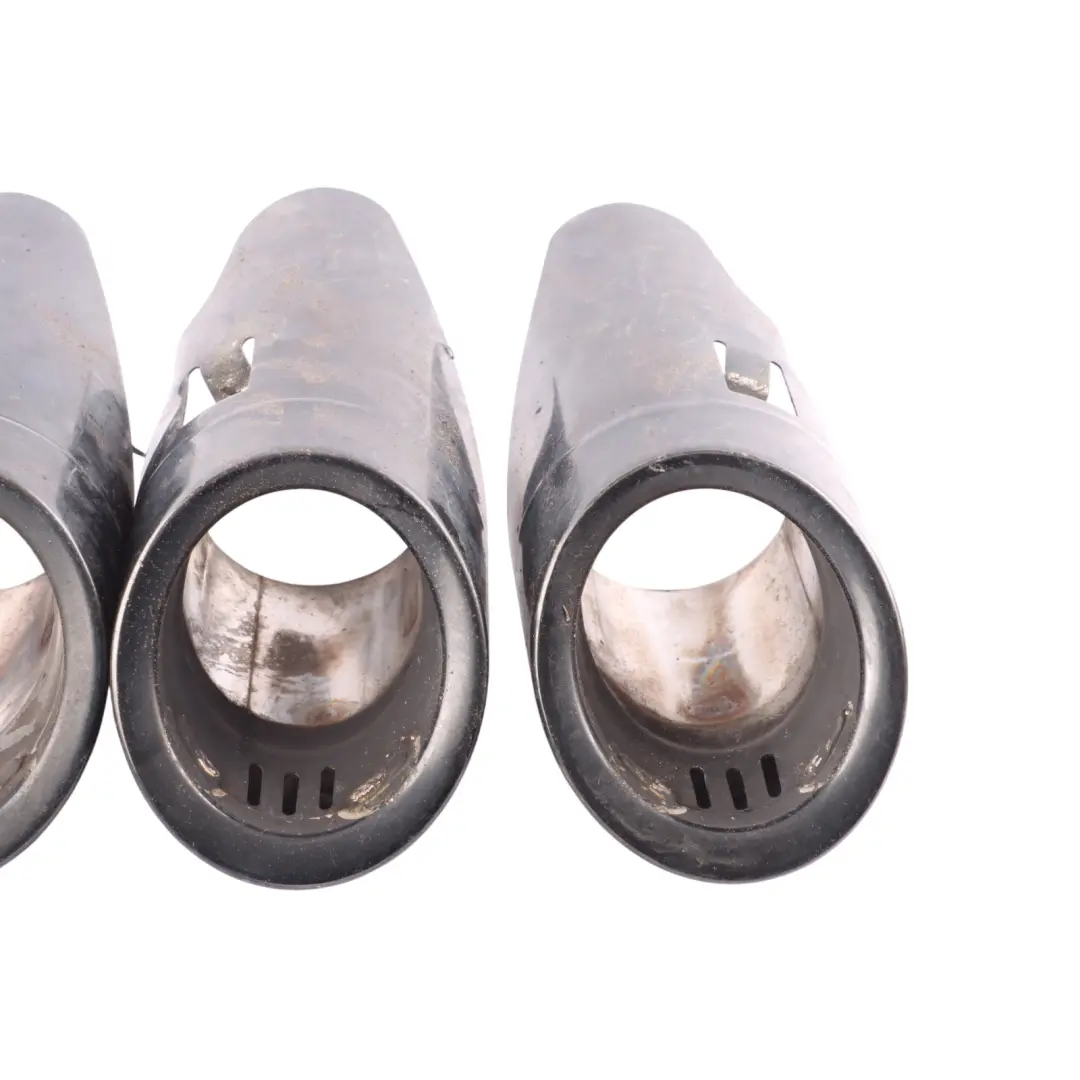 Exhaust Tailpipe Black Tip Set X4 95B253682M to Porsche Macan 95B Rear with Part number 95B253681M Porsche Macan 95B Rear Exhaust Tailpipe Black Tip Set X4 95B253682M - SKU 95B253681M - Part number 95B253681M