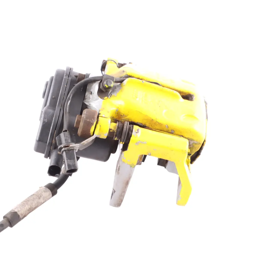 Brake Braking Caliper Housing Right O/S to Porsche Macan S 95B Rear with Part number 95B615424D Porsche Macan S 95B Rear Brake Braking Caliper Housing Right O/S - SKU 95B615424D - Part number 95B615424D