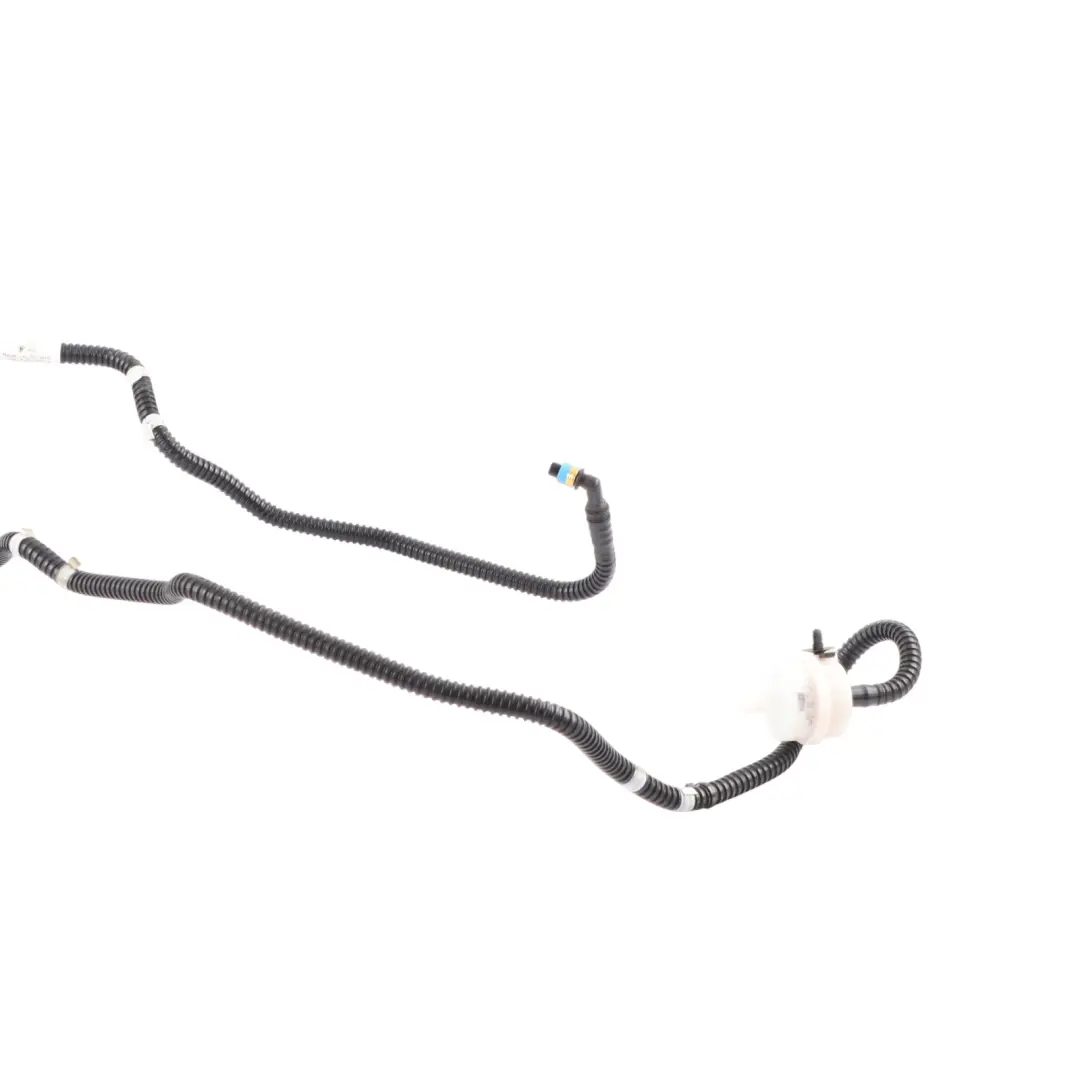 Suction Pipe Hose Line Air Suspension to Porsche Macan 95B with Part number 95B616785B Porsche Macan 95B Suction Pipe Hose Line Air Suspension - SKU 95B616785B - Part number 95B616785B