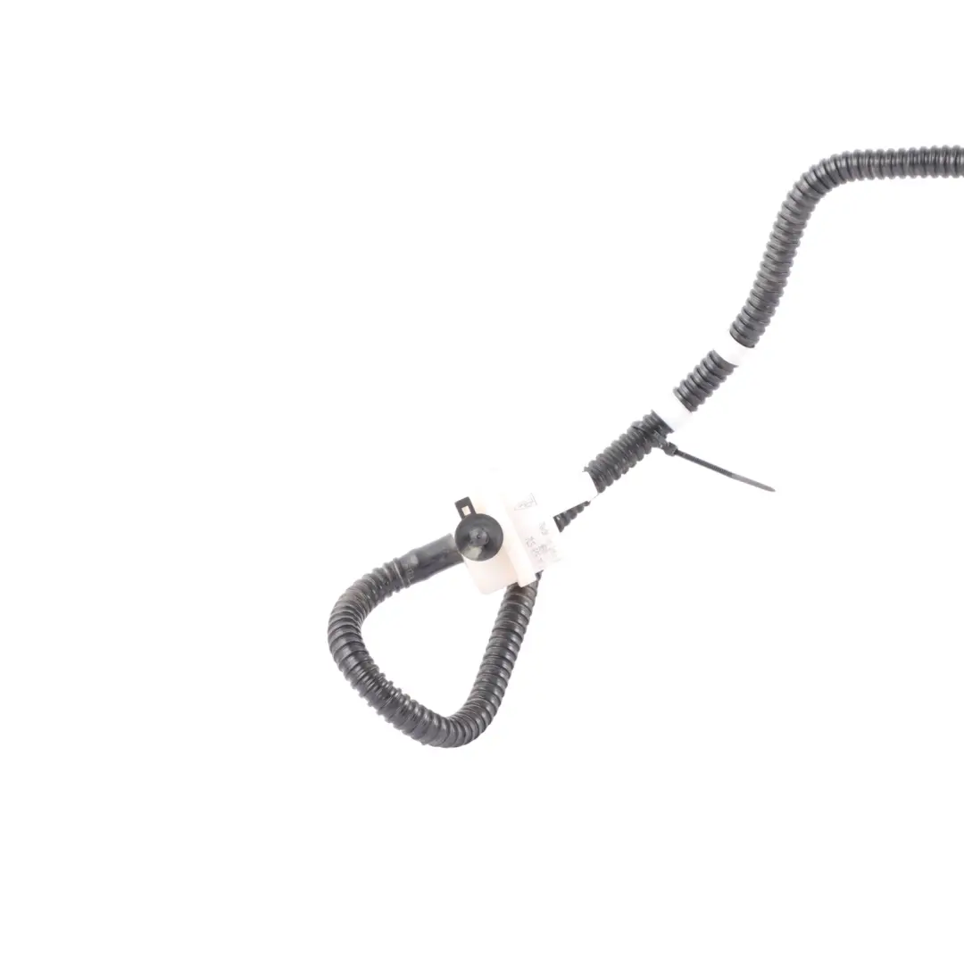 Suction Pipe Hose Line Air Suspension to Porsche Macan 95B with Part number 95B616785B Porsche Macan 95B Suction Pipe Hose Line Air Suspension - SKU 95B616785B - Part number 95B616785B