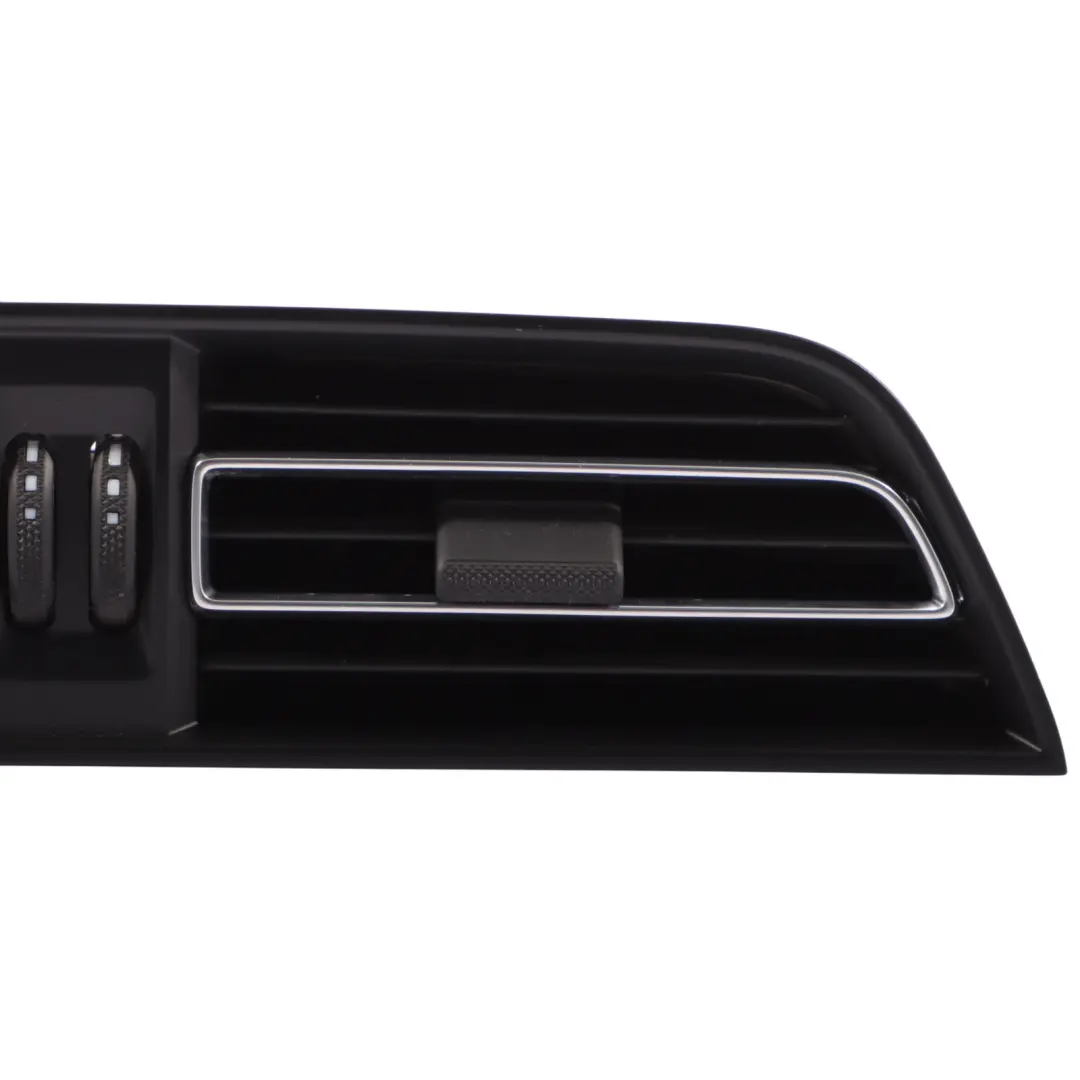 Salpicadero Rejilla De Ventilación Central para Porsche Macan 95B con número de pieza 95B819110E Porsche Macan 95B Salpicadero Rejilla De Ventilación Central - SKU 95B819110E - Número de pieza 95B819110E