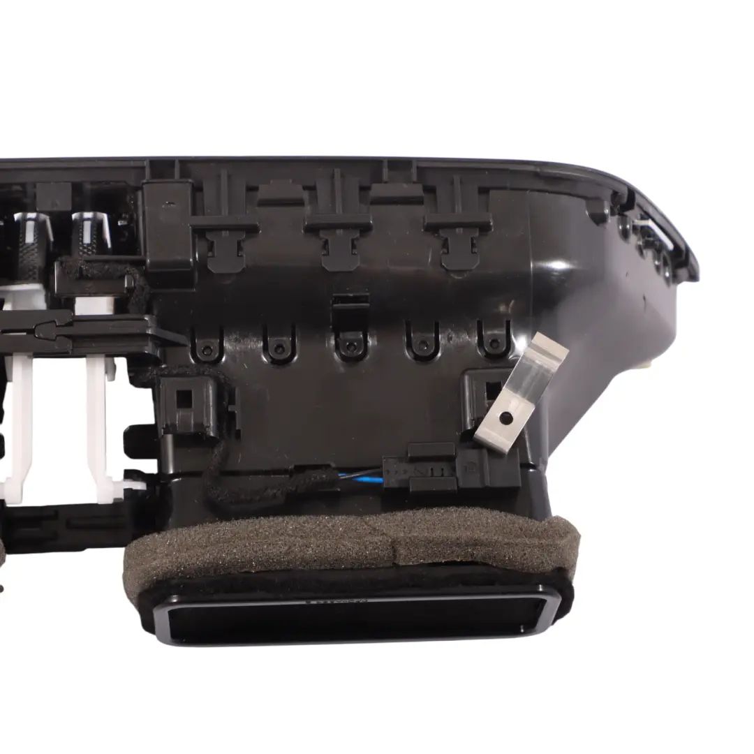 Salpicadero Rejilla De Ventilación Central para Porsche Macan 95B con número de pieza 95B819110E Porsche Macan 95B Salpicadero Rejilla De Ventilación Central - SKU 95B819110E - Número de pieza 95B819110E