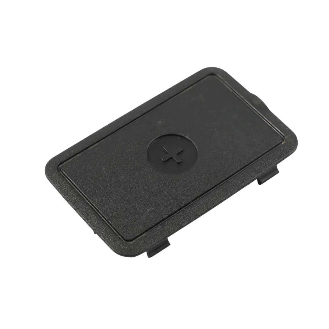 Cache Protection Pôle Positif Batterie pour Porsche Macan 95B à propos du numéro de pièce 95B819424 Porsche Macan 95B Cache Protection Pôle Positif Batterie - SKU 95B819424 - Numéro de pièce 95B819424
