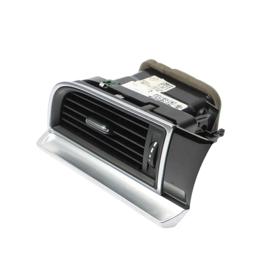 Cruscotto Pannello Di Ventilazione Griglia Destra per Porsche Macan 95B con numero di parte 95B819702E Porsche Macan 95B Cruscotto Pannello Di Ventilazione Griglia Destra - SKU 95B819702E - Numero di parte 95B819702E