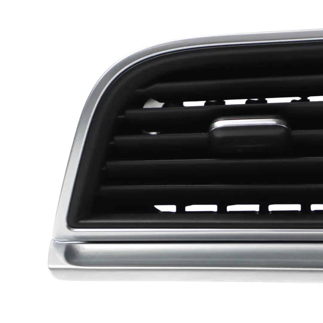 Salpicadero Rejilla Panel De Ventilación Derecha para Porsche Macan 95B con número de pieza 95B819702E Porsche Macan 95B Salpicadero Rejilla Panel De Ventilación Derecha - SKU 95B819702E - Número de pieza 95B819702E