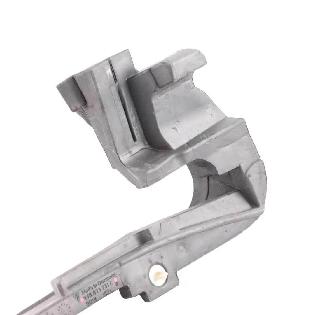 Porsche Macan 95B Joint De Capot Moteur Gauche A - SKU 95B823731 - Numéro de pièce 95B823731