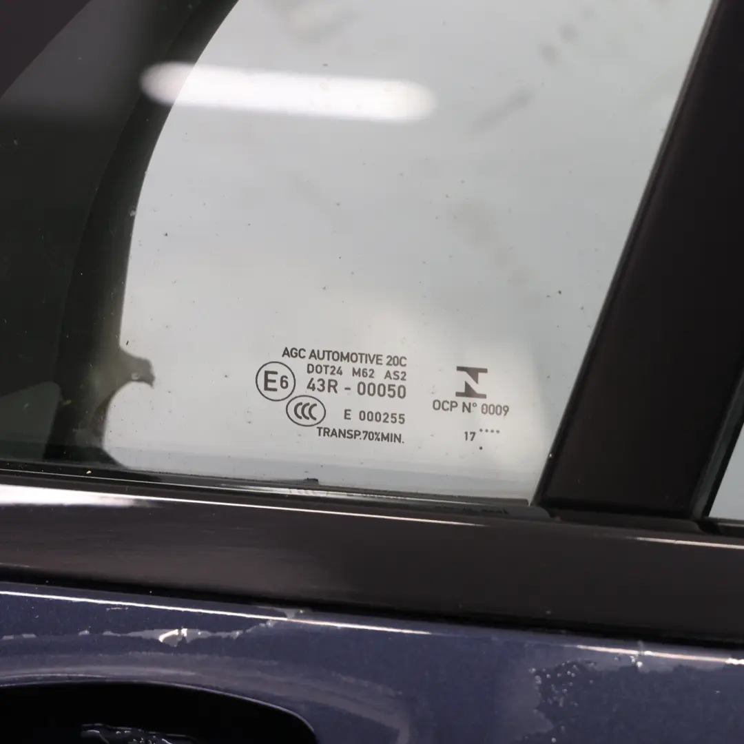 Porta Anteriore Sinistra Midnight Blue - M5F per Porsche Macan 95B con numero di parte 95B831021 Porsche Macan 95B Porta Anteriore Sinistra Midnight Blue - M5F - SKU 95B831021-MIBL - Numero di parte 95B831021