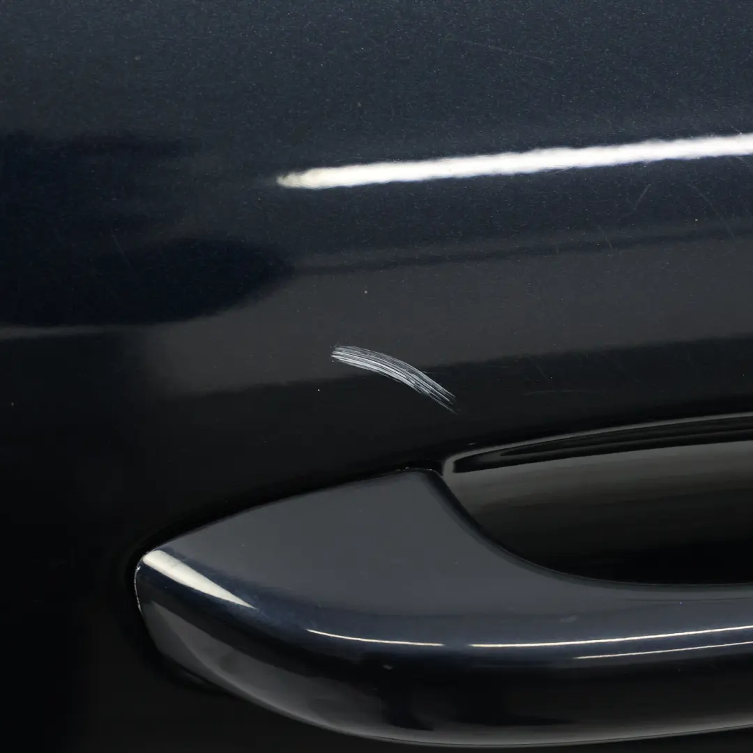 Puerta Delantera Derecha Midnight Blue - M5F para Porsche Macan 95B con número de pieza 95B831022 Porsche Macan 95B Puerta Delantera Derecha Midnight Blue - M5F - SKU 95B831022-MIBL - Número de pieza 95B831022