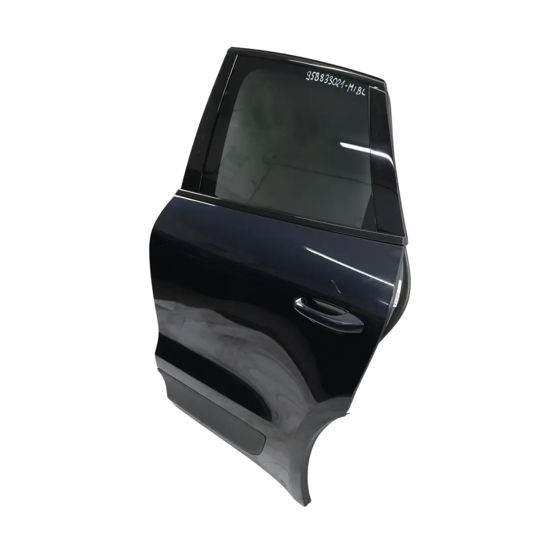 Tür Hinten Links Midnight Blue Metallic - M5F für Porsche Macan 95B mit Teilenummer 95B833021 Porsche Macan 95B Tür Hinten Links Midnight Blue Metallic - M5F - SKU 95B833021-MIBL - Teilenummer 95B833021