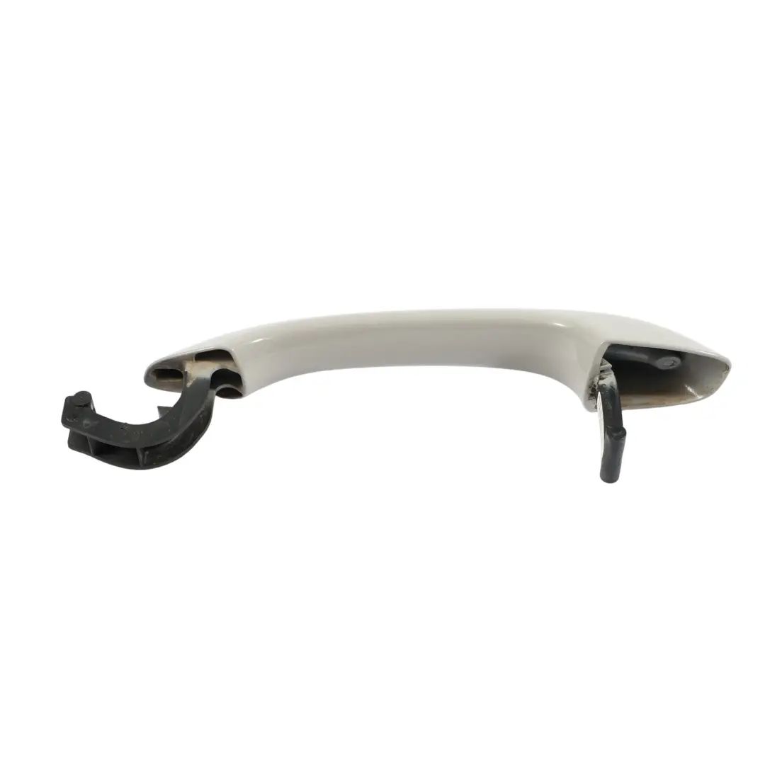 Maniglia Esterna Porta Destra Gesso - M9A per Porsche Macan 95B con numero di parte 95B837206 Porsche Macan 95B Maniglia Esterna Porta Destra Gesso - M9A - SKU 95B837206-CHA - Numero di parte 95B837206