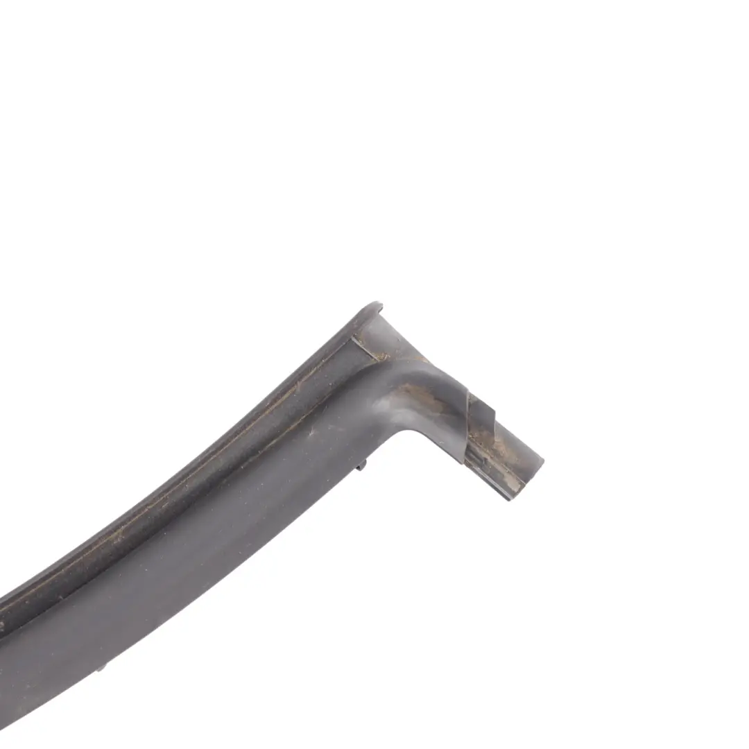 Puerta Trasera Borde Junta Goma Derecha para Porsche Macan 95B con número de pieza 95B839762B Porsche Macan 95B Puerta Trasera Borde Junta Goma Derecha - SKU 95B839762B - Número de pieza 95B839762B