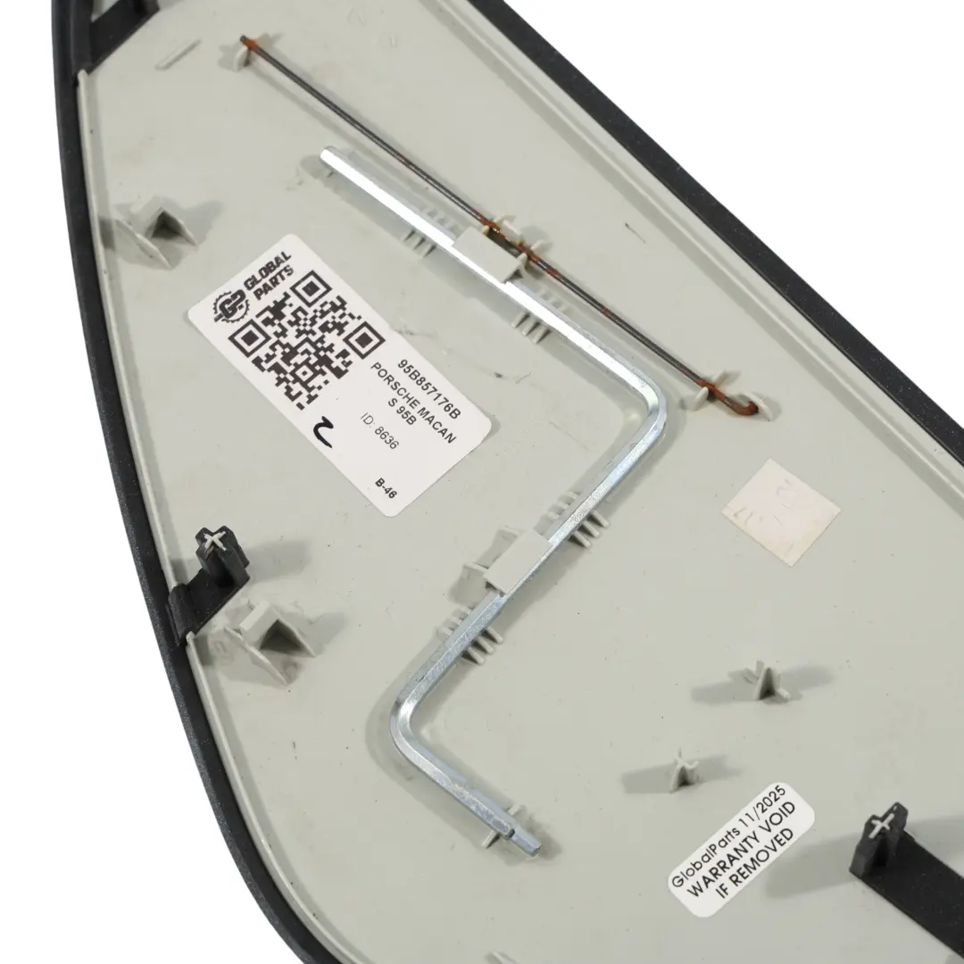 Armaturenbrett Endplatte Abdeckung Rechts für Porsche Macan S 95B mit Teilenummer 95B857176B Porsche Macan S 95B Armaturenbrett Endplatte Abdeckung Rechts - SKU 95B857176B - Teilenummer 95B857176B