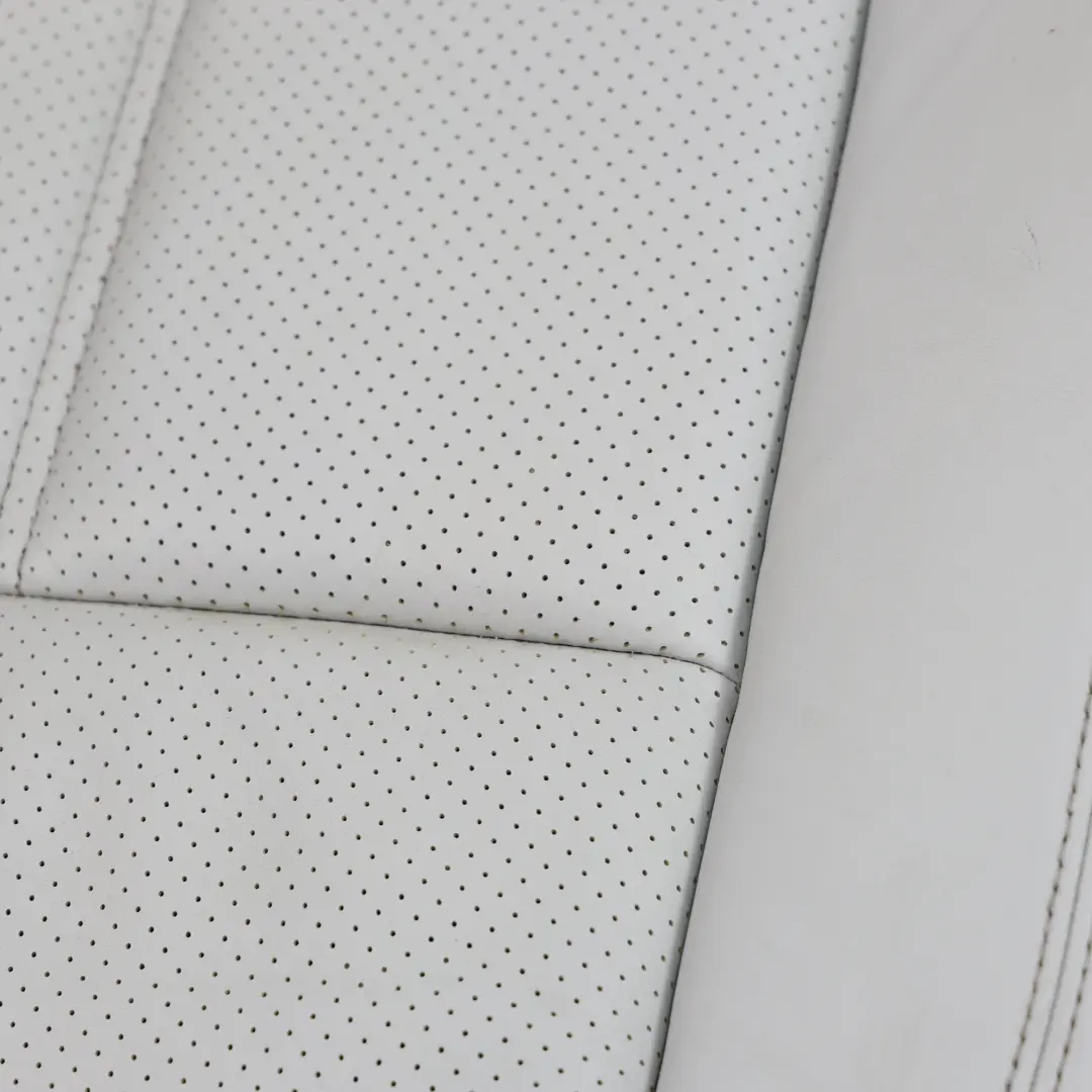 Base Banquette Arrière En Cuir Gris Galet pour Porsche Macan 95B à propos du numéro de pièce 95B885405P Porsche Macan 95B Base Banquette Arrière En Cuir Gris Galet - SKU 95B885405P - Numéro de pièce 95B885405P