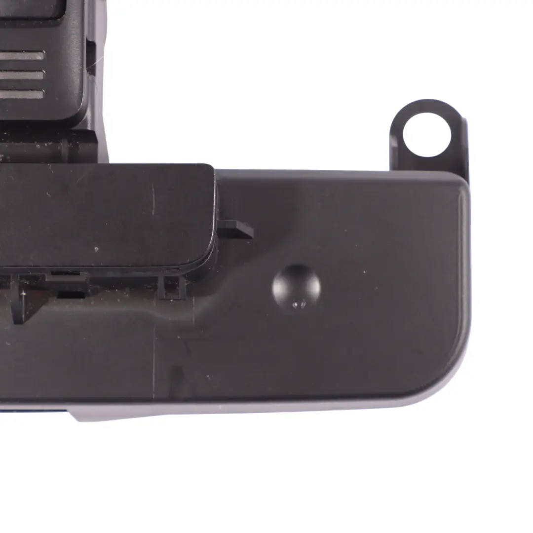 Panneau Commande Interrupteur Ventilation Arrière pour Porsche Macan 95B à propos du numéro de pièce 95B907049K Porsche Macan 95B Panneau Commande Interrupteur Ventilation Arrière - SKU 95B907049K - Numéro de pièce 95B907049K