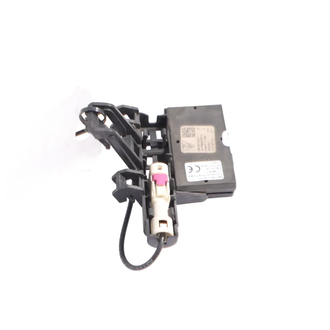 Porsche Macan 95B Aerial Antenna Amplifier VTS Vehicle Tracking - SKU 95B907245A - Part number 95B907245A