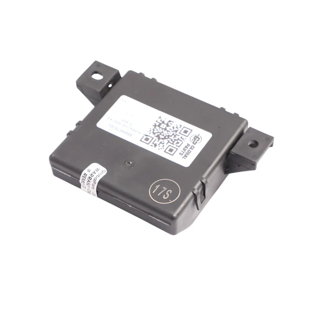 Body Gateway Module ECU Control Unit to Porsche Macan 95B with Part number 95B907530L Porsche Macan 95B Body Gateway Module ECU Control Unit - SKU 95B907530L - Part number 95B907530L