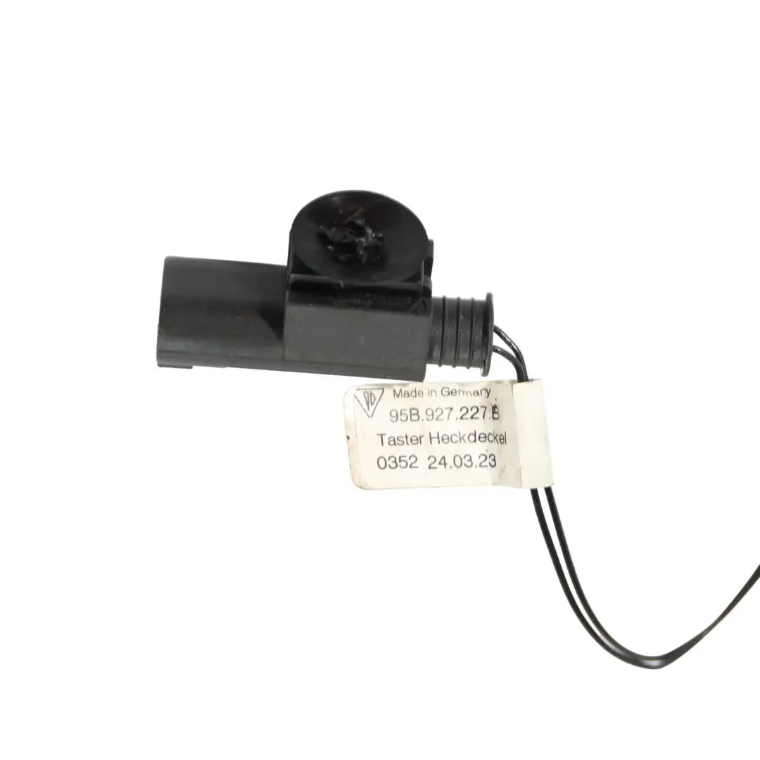 Câble De Bouton-Poussoir De Hayon Arrière pour Porsche Macan 95B à propos du numéro de pièce 95B927227B Porsche Macan 95B Câble De Bouton-Poussoir De Hayon Arrière - SKU 95B927227B - Numéro de pièce 95B927227B