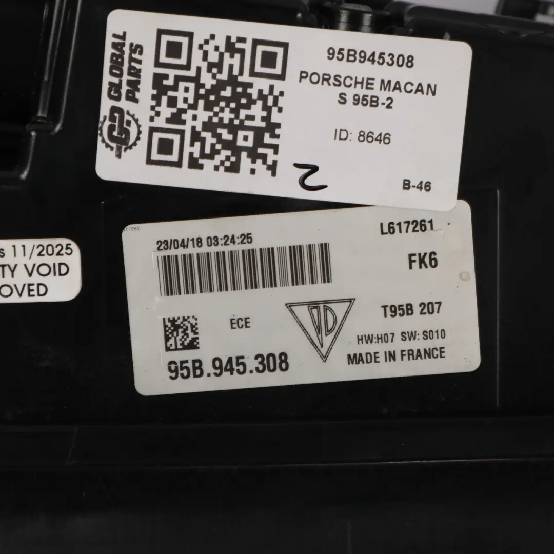 Boot Lid Strip Tailgate Light Panel Trim to Porsche Macan 95B Rear with Part number 95B945308 Porsche Macan 95B Rear Boot Lid Strip Tailgate Light Panel Trim - SKU 95B945308 - Part number 95B945308