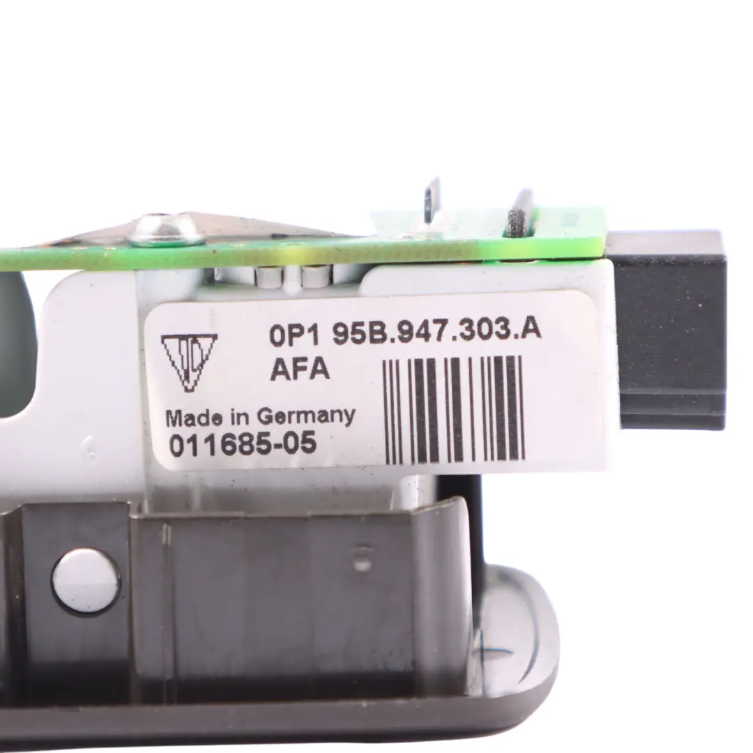 Luz De Lectura Interior Gris Trasera Izquierda 95B947304A para Porsche Macan 95B con número de pieza 95B947303A Porsche Macan 95B Luz De Lectura Interior Gris Trasera Izquierda 95B947304A - SKU 95B947303A - Número de pieza 95B947303A