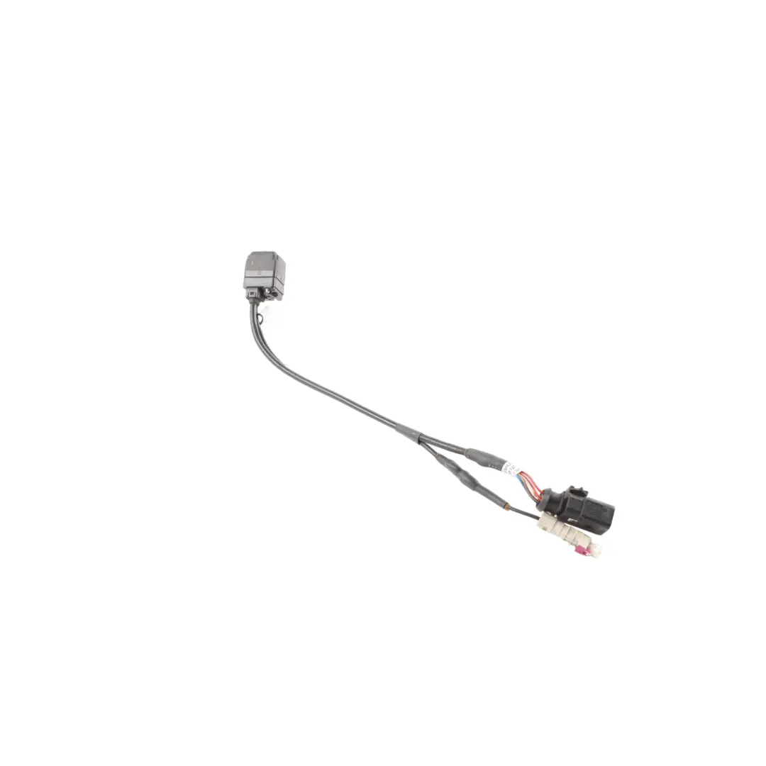 View Camera Control Unit 95B980551L to Porsche Macan 95B Rear with Part number 95B980551K Porsche Macan 95B Rear View Camera Control Unit 95B980551L - SKU 95B980551K - Part number 95B980551K