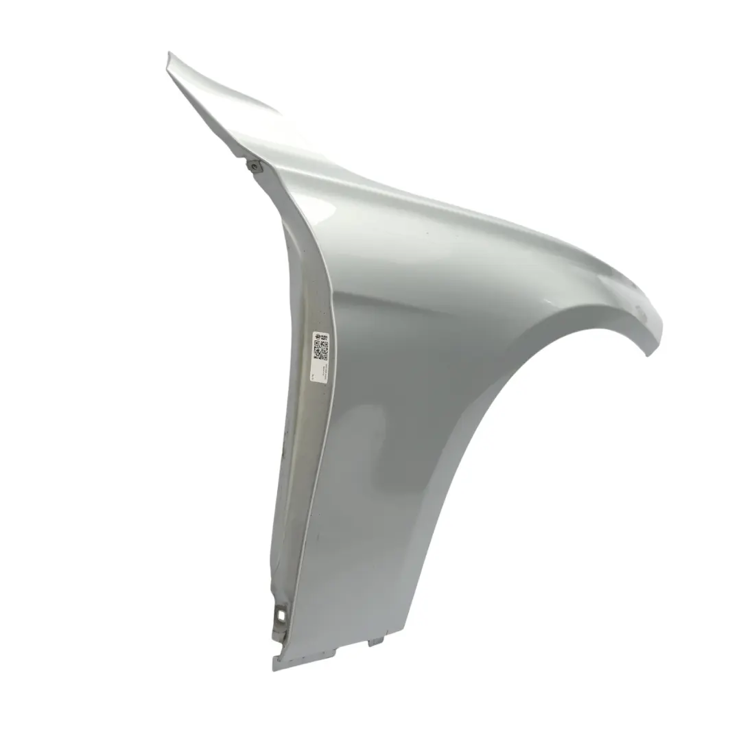 Panel lateral ala guardabarros delantero derecho Glacier Silver A83 para BMW F30 F31 con número de pieza 9621598 BMW F30 F31 Panel lateral ala guardabarros delantero derecho Glacier Silver A83 - SKU 9621598-GSB - Número de pieza 9621598