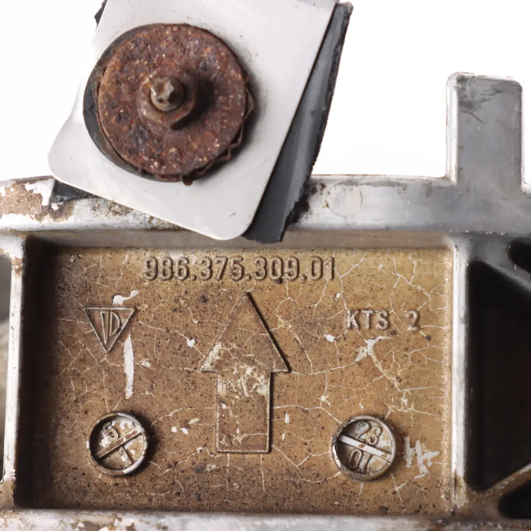 Supporto Staffa Centrale Motore 2.7 Benzina per Porsche Boxster 986 con numero di parte 98637530901 Porsche Boxster 986 Supporto Staffa Centrale Motore 2.7 Benzina - SKU 98637530901 - Numero di parte 98637530901