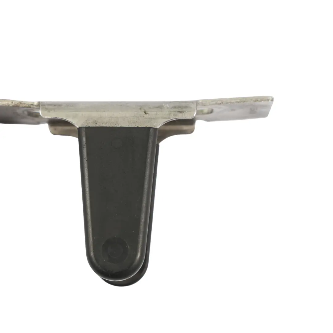 Fermeture Coffre Arrière Partie Supérieure pour Porsche Boxster 986 à propos du numéro de pièce 98651205100 Porsche Boxster 986 Fermeture Coffre Arrière Partie Supérieure - SKU 98651205100 - Numéro de pièce 98651205100