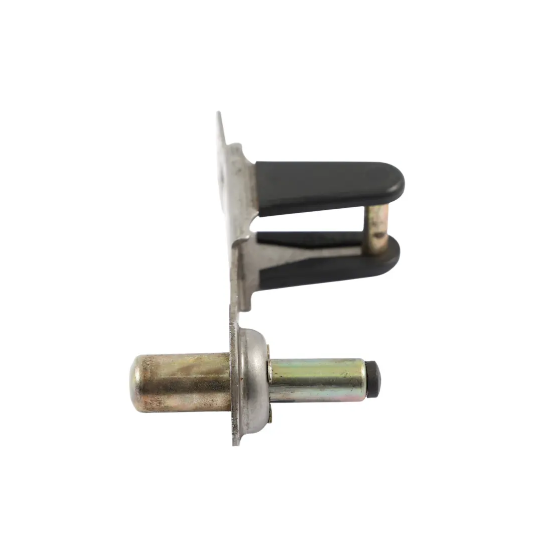 Fermeture Coffre Arrière Partie Supérieure pour Porsche Boxster 986 à propos du numéro de pièce 98651205100 Porsche Boxster 986 Fermeture Coffre Arrière Partie Supérieure - SKU 98651205100 - Numéro de pièce 98651205100