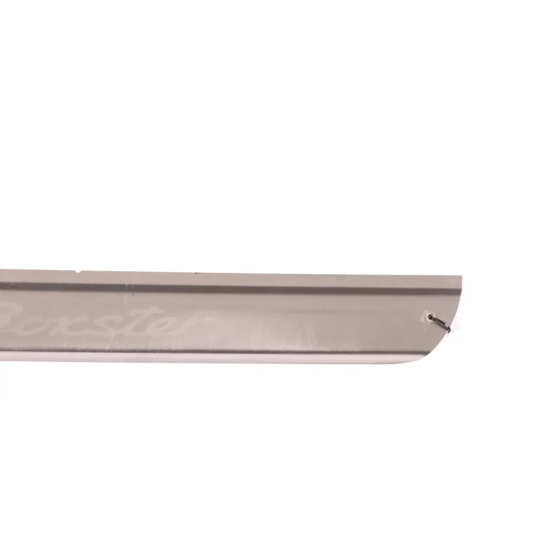 Baguette Garniture Porte Entrée Gauche Droite ) pour Porsche Boxster 986 à propos du numéro de pièce 98655162001 Porsche Boxster 986 Baguette Garniture Porte Entrée Gauche Droite ) - SKU 98655130300 - Numéro de pièce 98655162001
