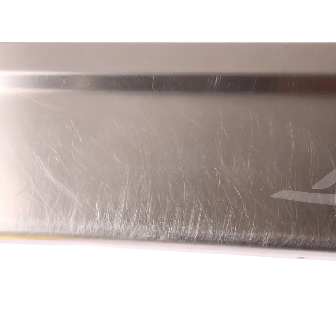 Listwa Ozdobna Progowa Drzwi Lewa Prawa do Porsche Boxster 986 o numerze 98655162001 Porsche Boxster 986 Listwa Ozdobna Progowa Drzwi Lewa Prawa - SKU 98655130300 - Numer Części 98655162001