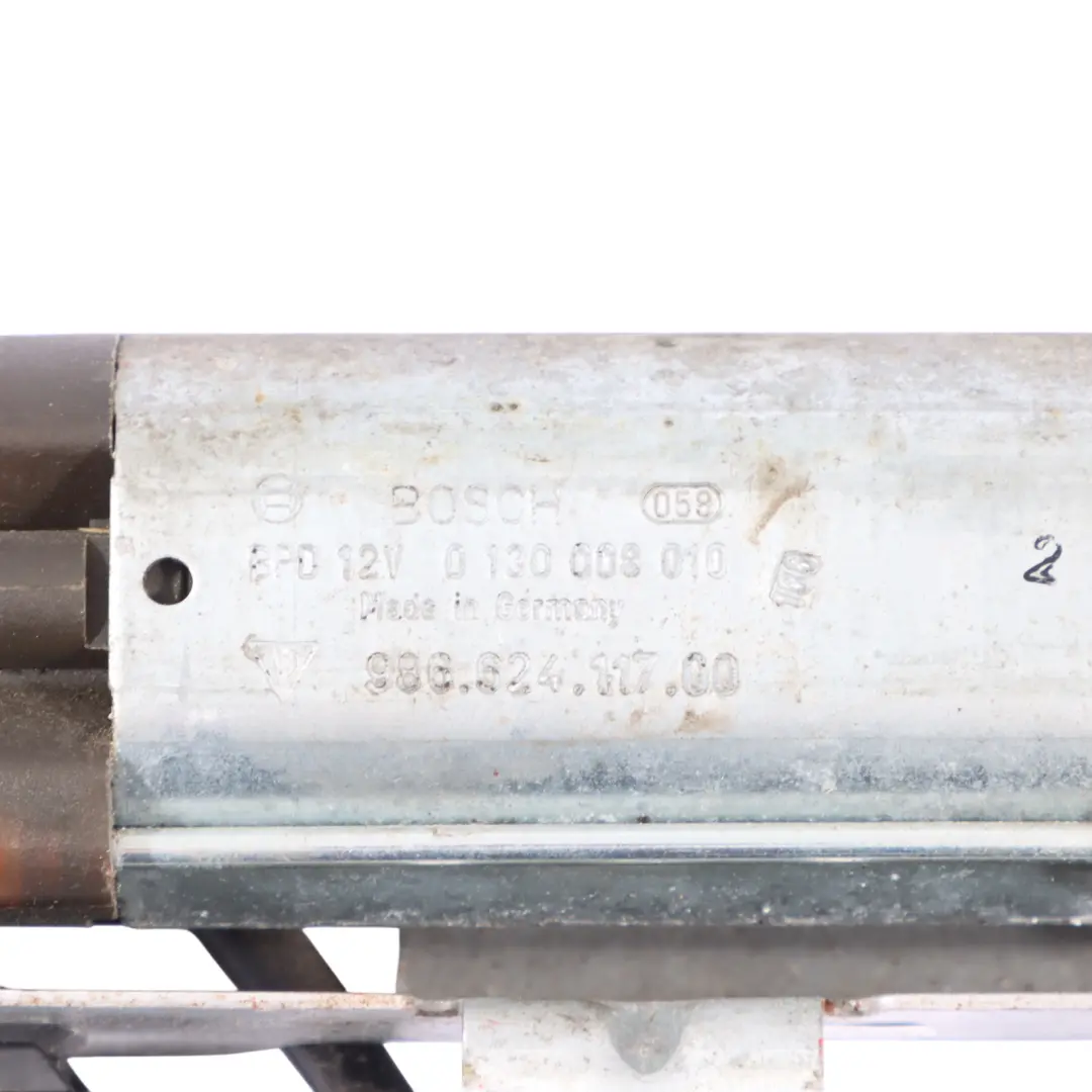 Actionneur De Moteur De Toit Repliable pour Porsche Boxster 986 à propos du numéro de pièce 98662411700 Porsche Boxster 986 Actionneur De Moteur De Toit Repliable - SKU 98662411700 - Numéro de pièce 98662411700